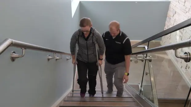 how to use crutches on stairs without railing