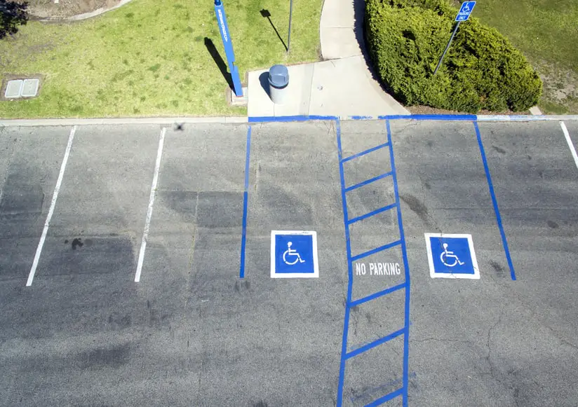 who can park in handicapped spaces